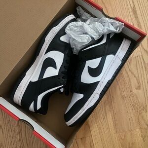 Nike Dunk Low. Good Condition.